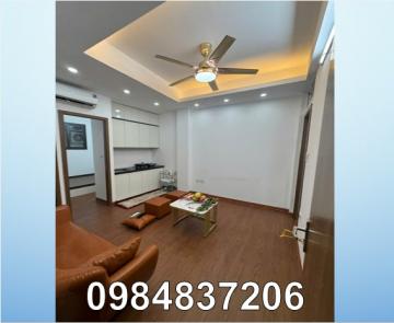 Chính chủ bán nhà tại ngõ 73 số nhà 15 Hoàng Ngân, Hà Nội. 0984837206