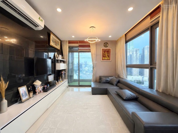 🔹ban can ho pearl plaza, 3pn 2wc can goc 122m2 view landmark 81 - tp.hcm; 0398798250
