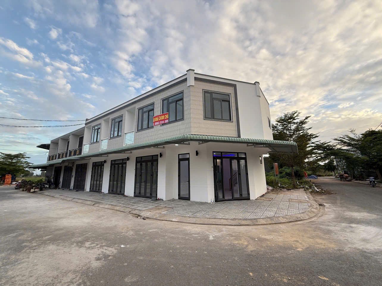 ⭐️chinh chu ban nha 2 tang tai xa my hanh nam, (duc hoa, long an), chi 675tr, bao sang ten; 0983533509