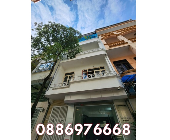 ⭐️chinh chu cho thue nha ngo 52 quan nhan, trung hoa, cau giay. 32tr/th; 0886976668