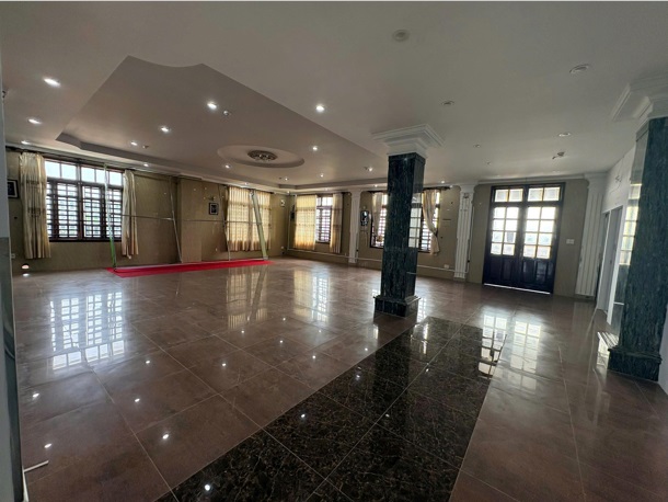 🌻chinh chu cho thue mat bang tang 5 rong 150m2 tai trung tam thu dau mot; 0359013487